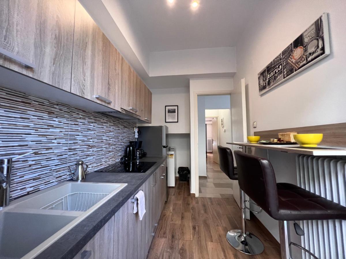 Modern & Cozy 51Sqm Apt In Thisseio 아테네 외부 사진