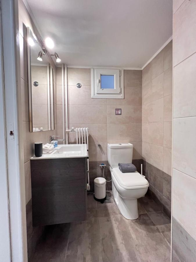Modern & Cozy 51Sqm Apt In Thisseio 아테네 외부 사진